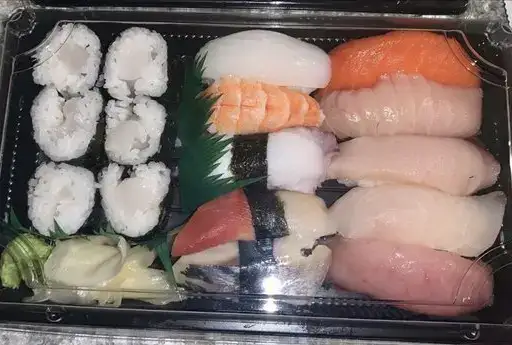 Photo showing One More Sushi
