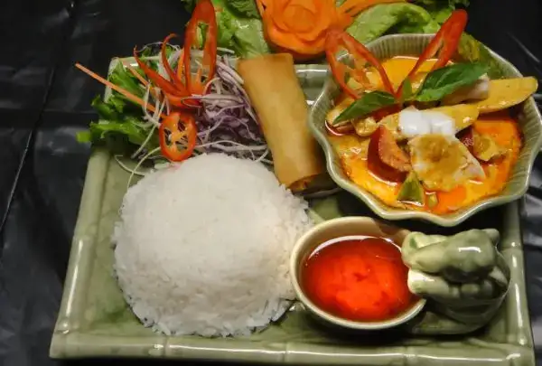 Photo showing Cha Baa Thai Restaurant (Halifax Demone)