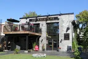 Photo showing Waterfront River Pub And Terrace