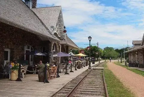 Photo showing The Island Stone Pub